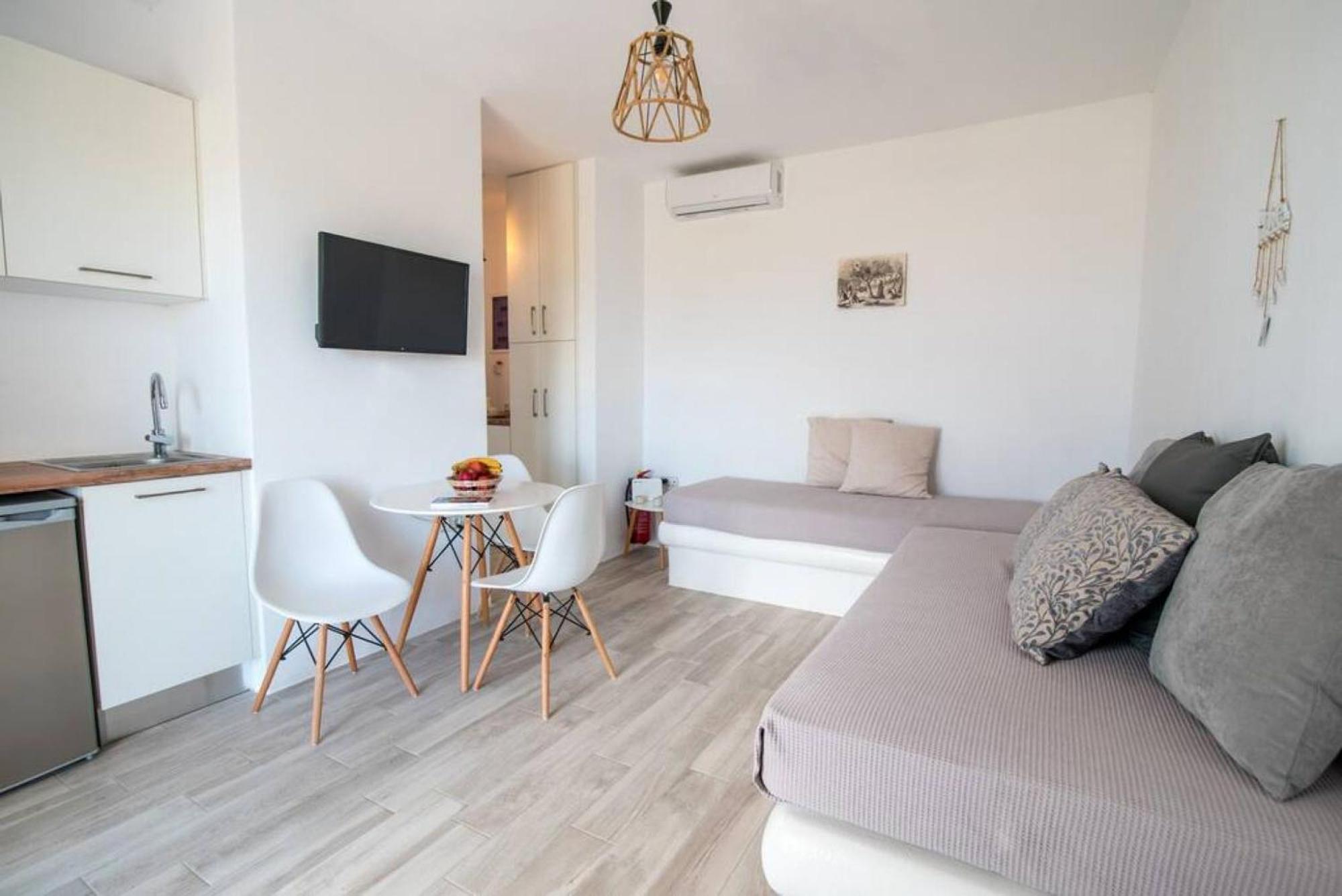 Naxos Agia Anna Sunset View Olive House Apartment ภายนอก รูปภาพ